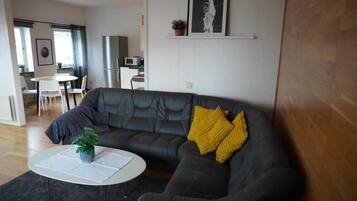 Appartement, uitzicht op de stad | Woonruimte