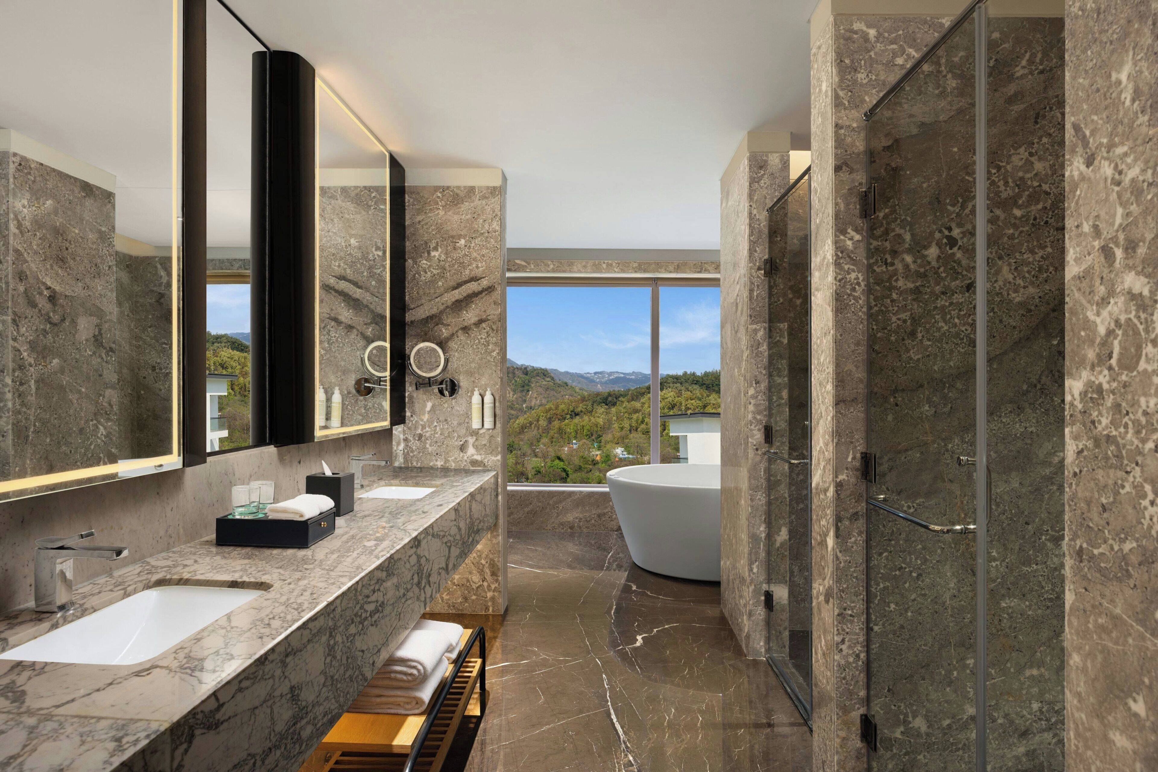 Presidential Suite, 1 Bedroom, Balcony, River View | Bathroom