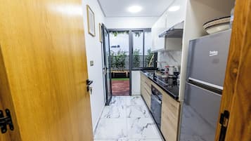 Sky View | Private kitchen | Espresso maker, coffee/tea maker, electric kettle, dining tables