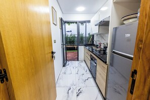 Sky View | Cuisine privée | Cafétière à espresso, cafetière-théière, bouilloire électrique