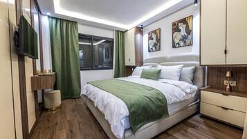 Decoración personalizada, escritorio y wifi gratis