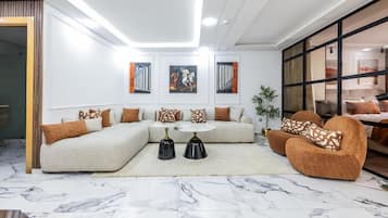 Serenty | Interior