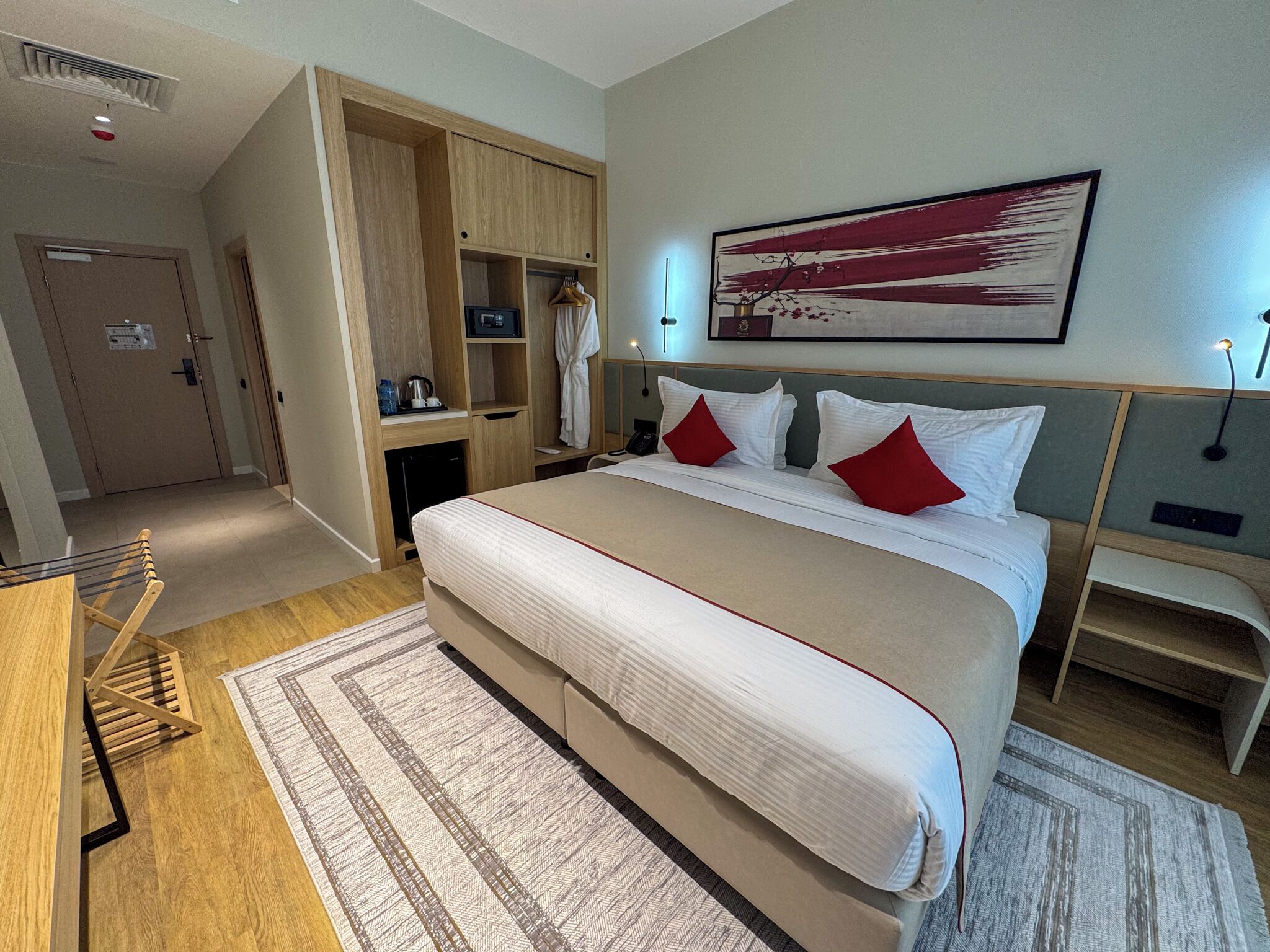 Minibar, in-room safe, desk, laptop workspace