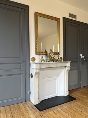 Interior - Guest Room 4 with Shared Terrace, Wi-Fi and Air Conditioning (Joze)