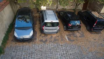 Enceinte de lâhĂ©bergement