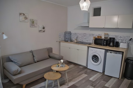 Coin séjour. Appartement de caractère au centre de Joigny avec Wi-Fi