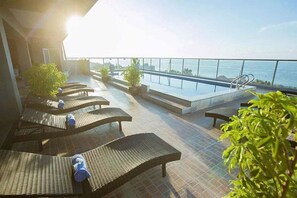Outdoor pool - Nam Hai Hotel (Phan Thiet)