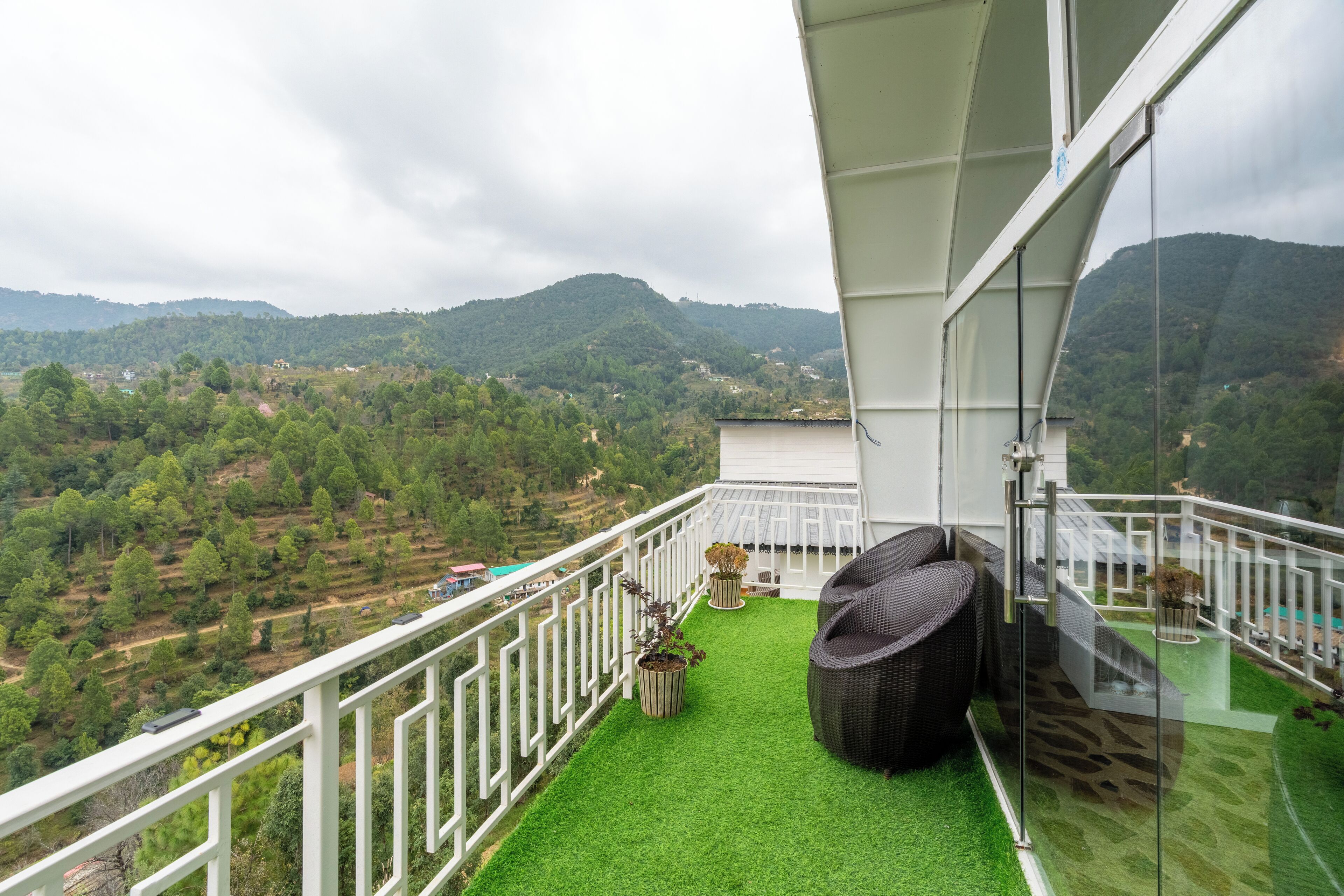 Chambre Double, balcon, vue montagne | Terrasse/Patio