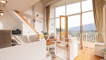 Dobbeltrom, fjellutsikt | Oppholdsområde