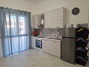 Private kitchen - EriceIn apartments 800 mt from the beach Trapani (Casa Santa)