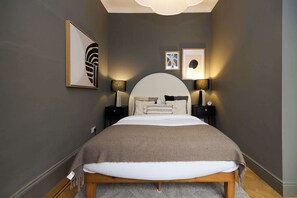 1 bedroom, WiFi, bed sheets - The White Terrace Flat (London)