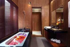 Bathroom - Meng Bengil Villa (Tegallalang)