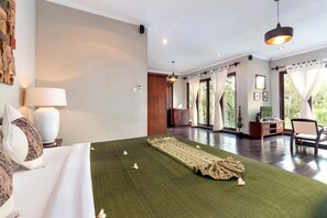 Room - Suara Air Luxury Villa Ubud (Ubud)