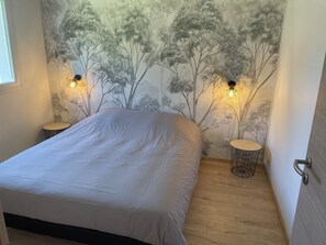 Iron/ironing board, WiFi, bed sheets - Nature break between city and forest in a house with spa (Saint-Dié-des-Vosges)