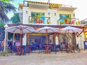 Outdoor dining - Hey! Jude South Beach (Boracay Island)