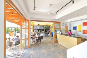 Lobby - Hey! Jude South Beach (Boracay Island)