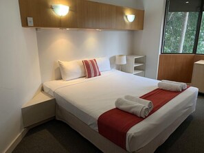 Room - Tiki Hotel Apartments Surfers Paradise (Gold Coast)
