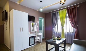 Living area - Kens House Backpackers Downtown (Da Lat)