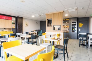 Restaurant - B&B Hotel Rouen St Etienne Du Rouvray (Saint-Etienne-du-Rouvray)