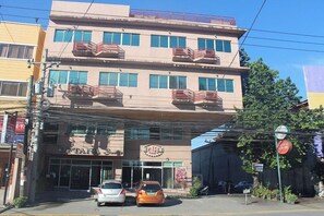Exterior - Oftana Suites (Mandaue)