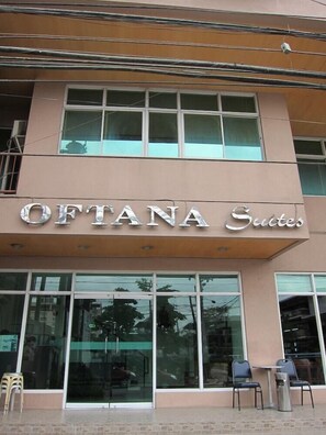 تفاصيل الفندق من الخارج