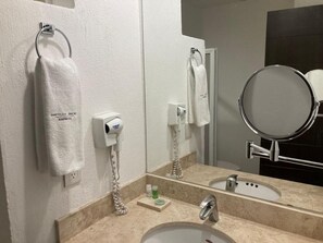 Bathroom - Eco Express Hotel Poliforum (León)