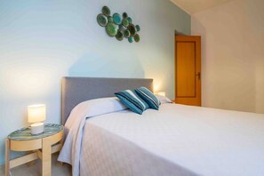 4 bedrooms, iron/ironing board, travel cot, free WiFi - Villa delle Lantane - Marzamemi, 70 mt beach (Noto)