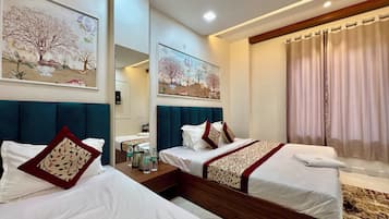 Standard Triple Room | Free WiFi, bed sheets