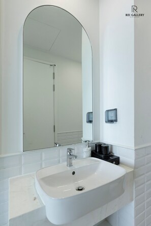 Bathroom - Rei Gallery Phu Quoc - Ocean (Phu Quoc)