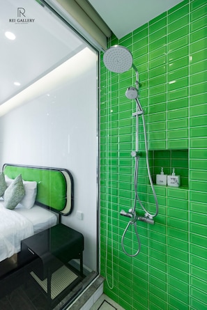 Premium bedding, minibar, individually decorated, individually furnished - Rei Gallery Phu Quoc - Ocean (Phu Quoc)