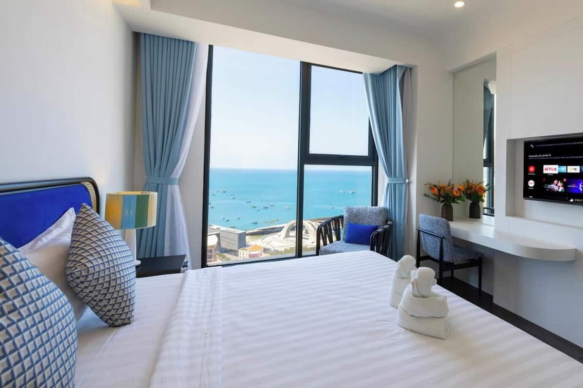 Deluxe Apartment, 3 Bedrooms, Balcony, Beach View | Premium bedding, minibar, individually decorated, individually furnished