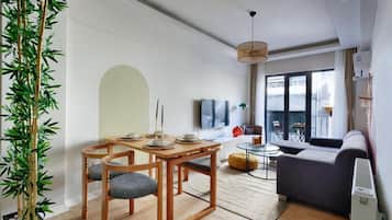 40-inch LCD TV with satellite channels