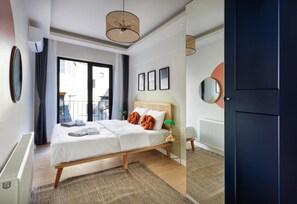 Premium bedding, desk, soundproofing, iron/ironing board - Abraham Galata (Istanbul)