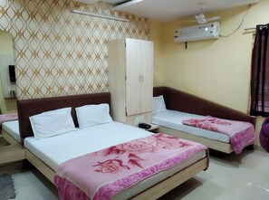 Bureau, chambres insonorisées, Wi-Fi gratuit