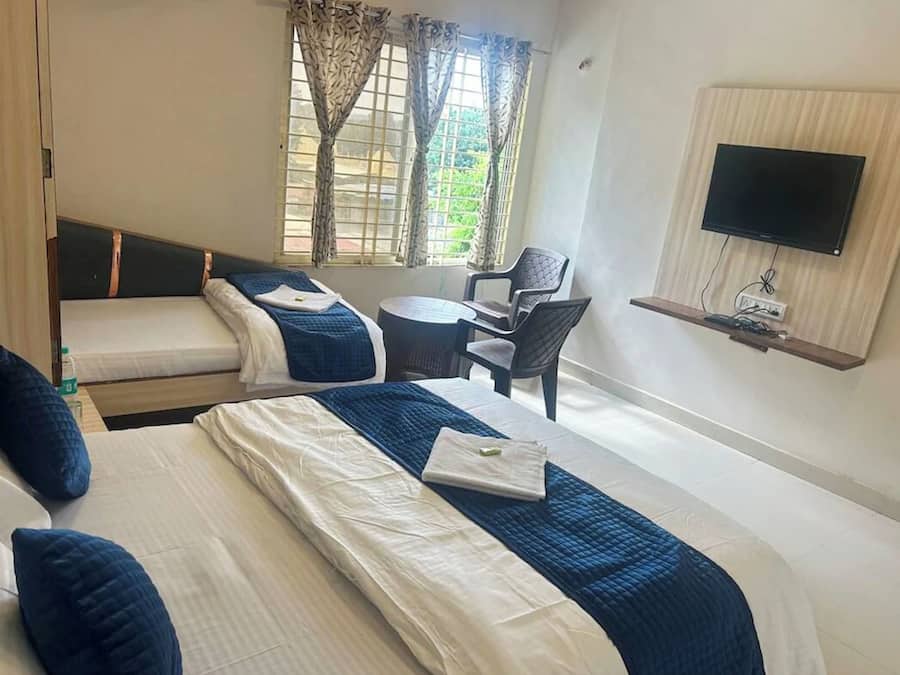Deluxe-værelse til 3 personer - aircondition | Allergivenligt sengetøj, skrivebord, lydisolering, gratis Wi-Fi