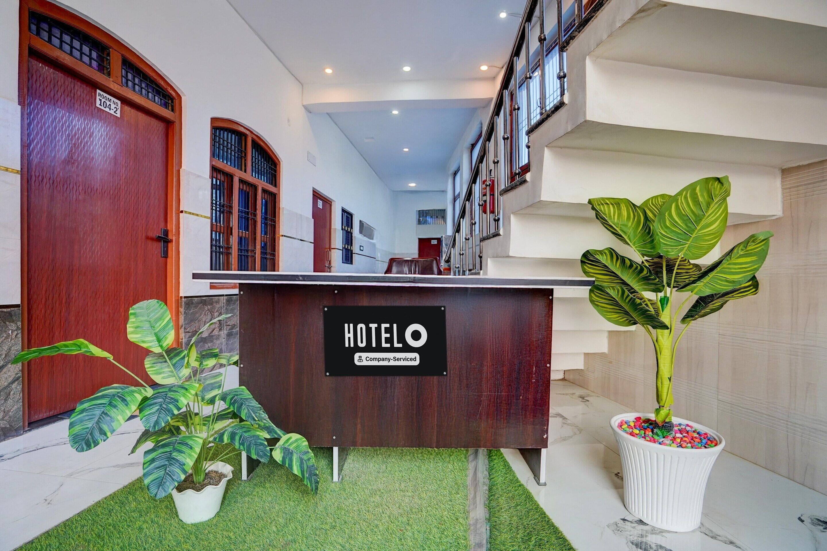 House | Meja sambut tetamu