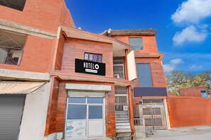 House | Exterior - Hotel O Raj Ghat Ayodhya (Faizabad)