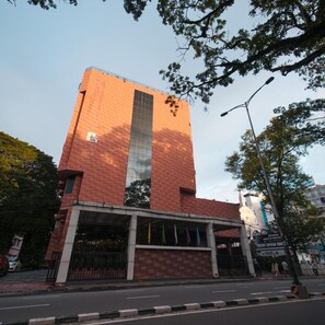 Exterior - Fortune Hotel South Park, Trivandrum (Thiruvananthapuram)