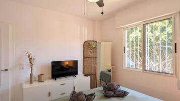 Strykejern/-brett, wi-fi og sengetøy