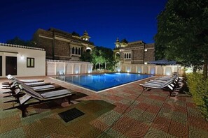 Outdoor pool - The Udaibagh Udaipur (Udaipur)