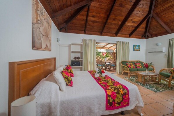 Interior - The Cooks Oasis Holiday Villas (Rarotonga)