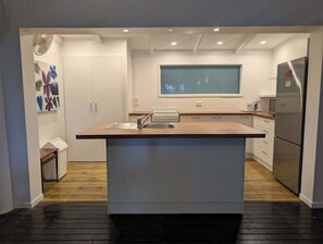 Private kitchen - The Cooks Oasis Holiday Villas (Rarotonga)