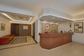 Lobby - Hotel Abad (Kochi)
