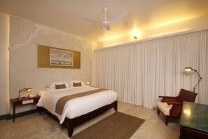 Room - Eight Bastion (Kochi)
