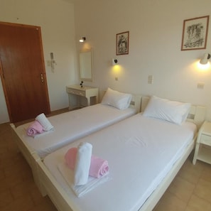 Room - Oasis (Paros)