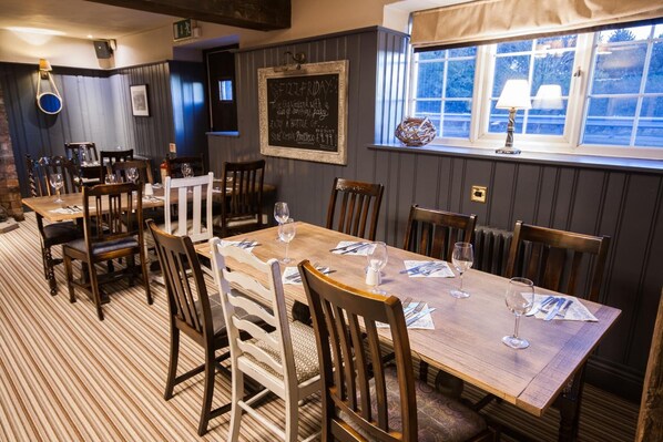Dining - Cross Keys Inns (Guisborough)
