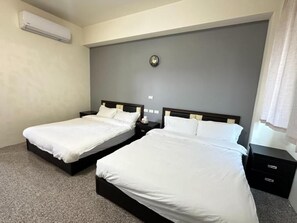 Basic Quadruple Room, Courtyard View | Laptop workspace, free WiFi - Mushrooms (Jinning)