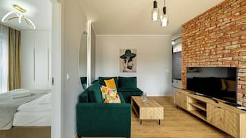 Apartment, Balcony | Living room