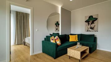 Apartment, Balcony | Living room