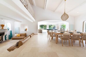 Dining - Villa Anna on the Côte d'Azur | 8 bedrooms, private Padel and P (Valbonne)